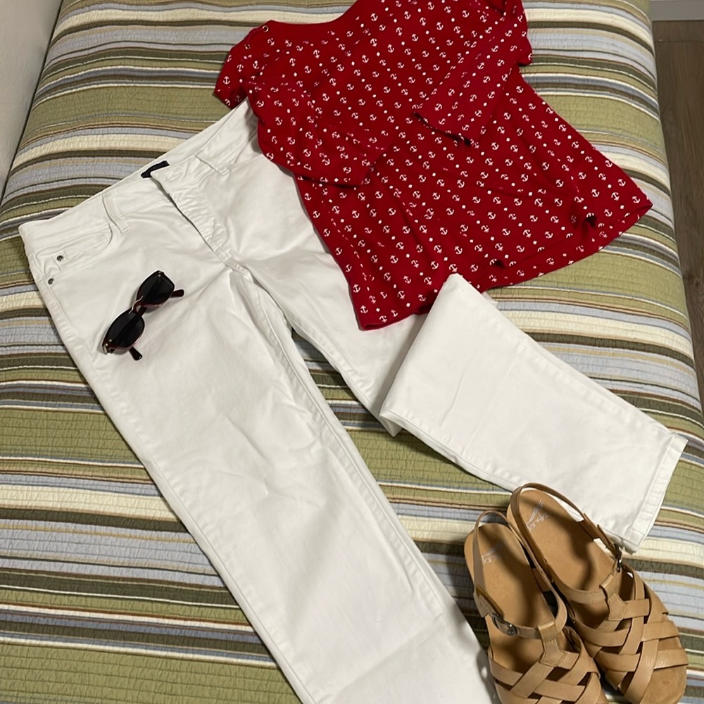 NYDJ White Ankle Jeans, Size 10 Like new.